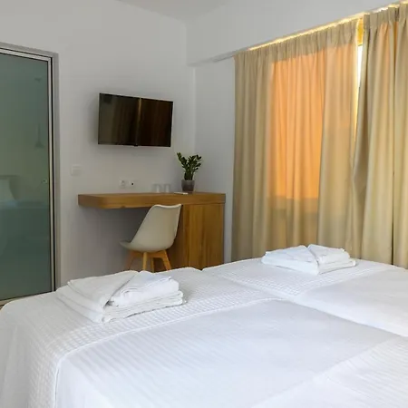 Sea Breeze Hotel 3*